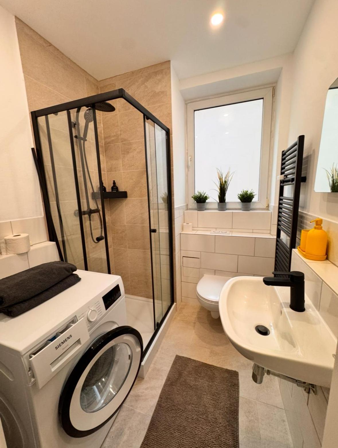 New Apartment In Magdeburg Buckau - Waschmaschine, Smart-Tv, Neues Badezimmer Dış mekan fotoğraf
